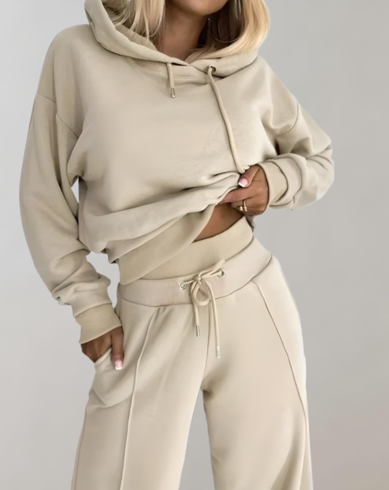 Women's Hoodie and Jogger Set with Drawstring Waist, Kangaroo Pocket