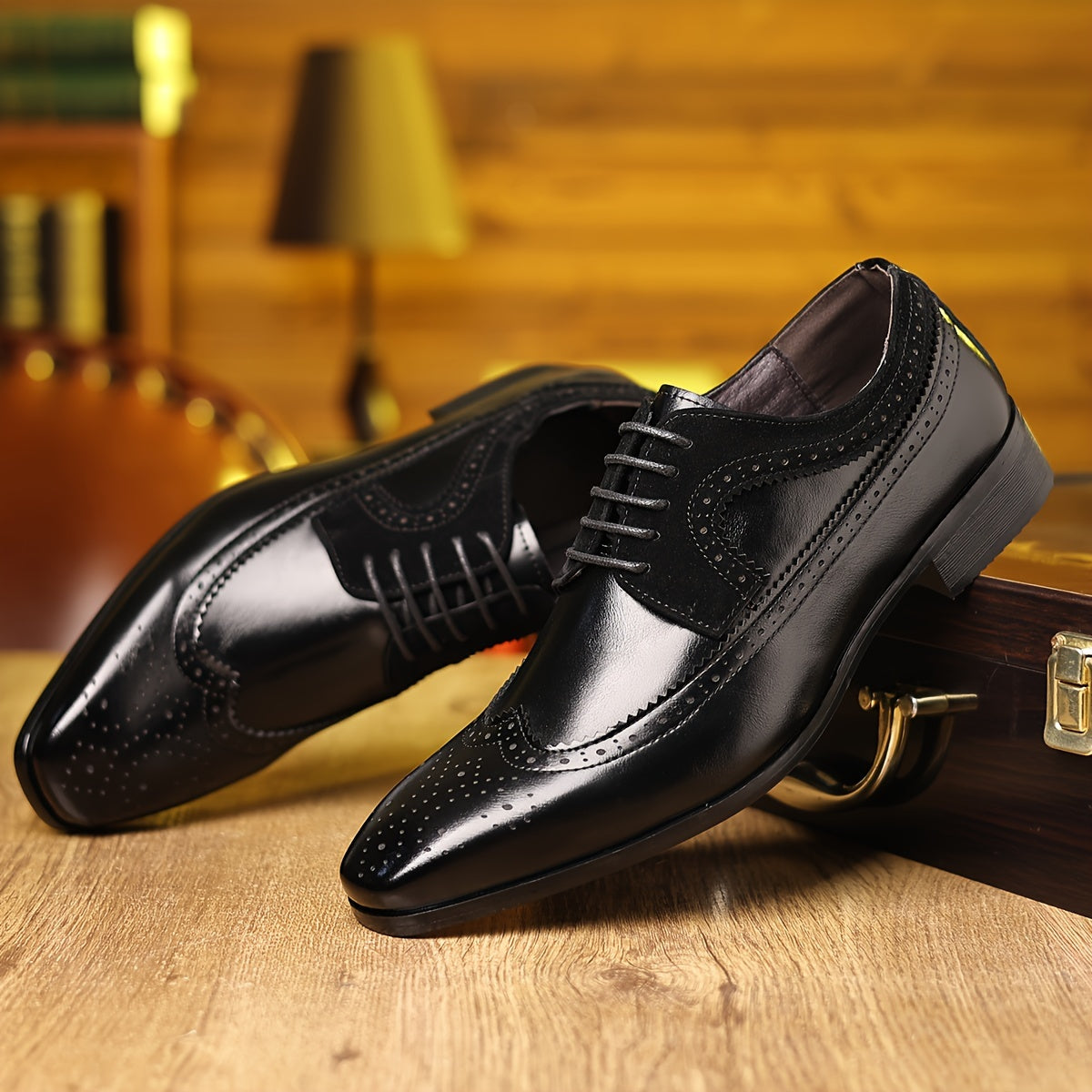 Two-Tone Brogue Oxford Shoes with Wingtip Perforations for Formal Wear