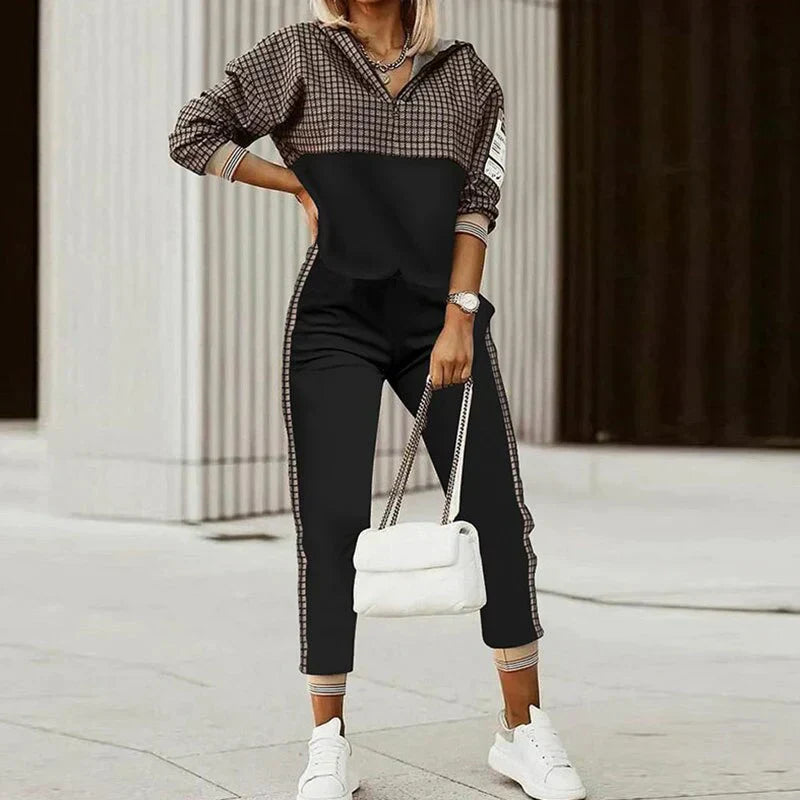Women's Tracksuit with Front Zipper and Patterned Detail, Relaxed Knit Set