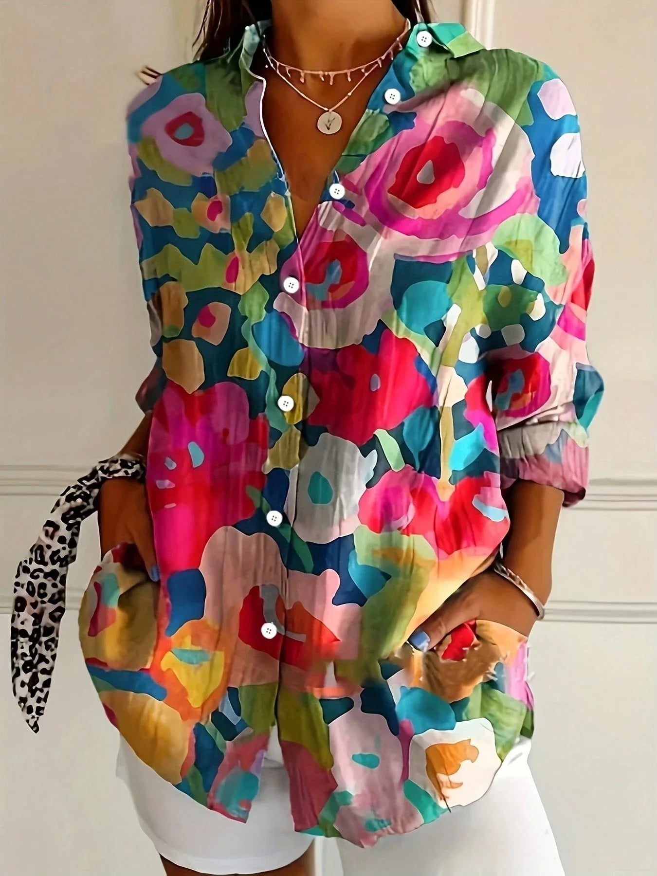 Relaxed Fit Blouse with Vibrant All-Over Print and Long Sleeves