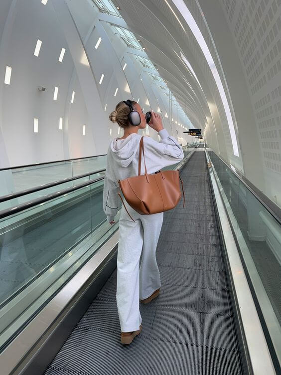 Structured Large Tote Bag with Shoulder Handles for Laptops and Work Essentials