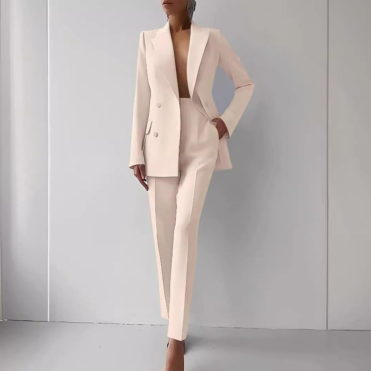 Two Piece Women Pant Suit with Tailored Single Breasted Jacket and Trousers