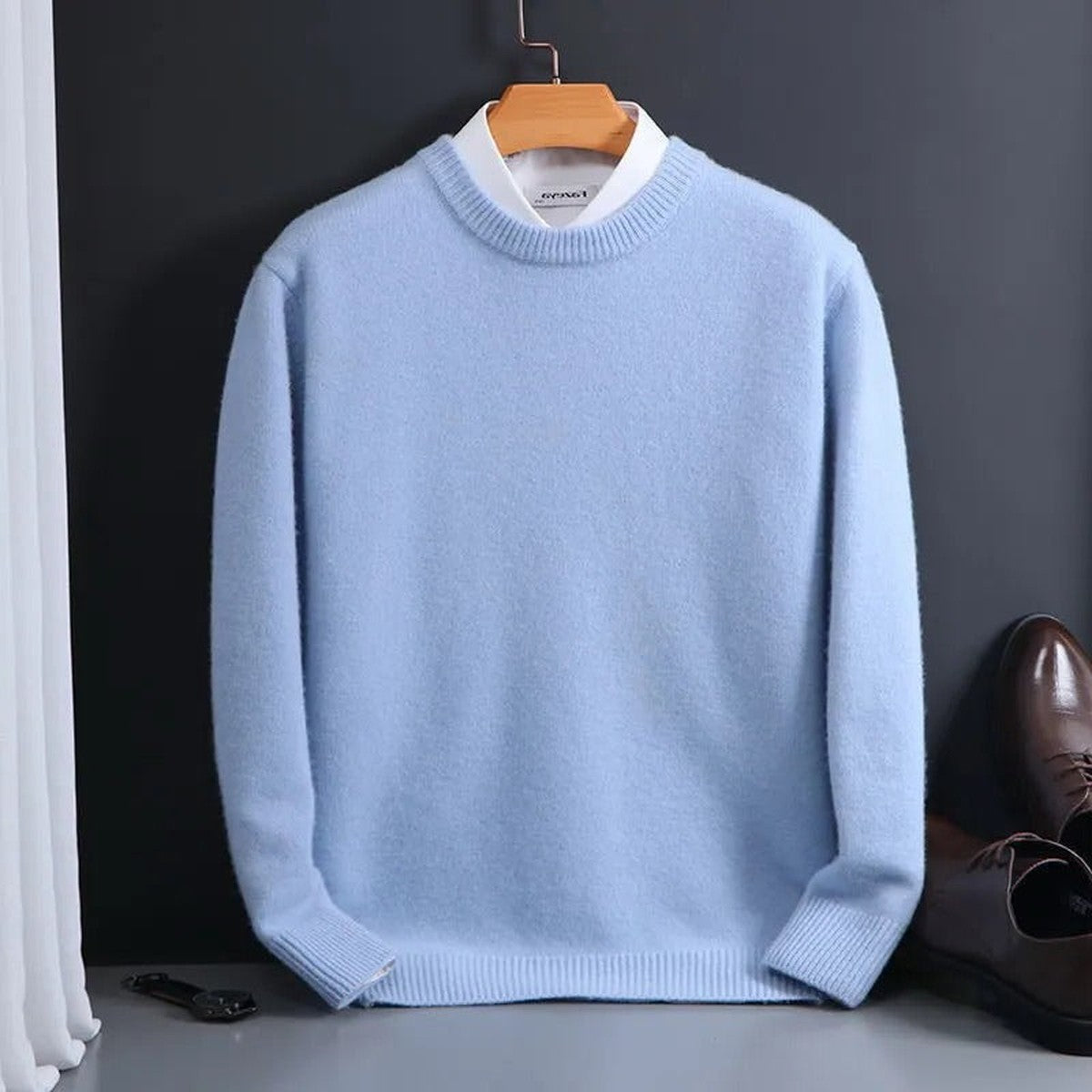 Classic Mens Crewneck Pullover Sweater with Ribbed Trim and Long Sleeves