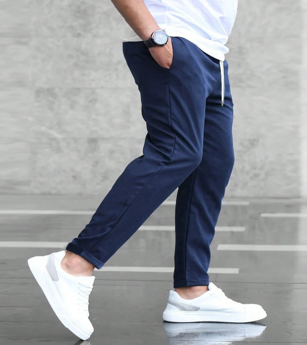 Men Outdoor Cargo Pants with Elastic Stretch Waist and Deep Pockets