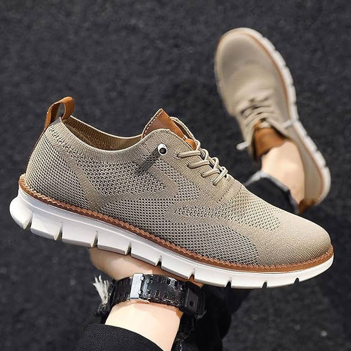 Men Casual Canvas Walking Shoes with Breathable Upper and Cushioned Sole
