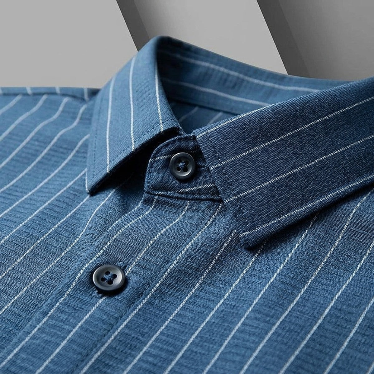 Men Short Sleeve Casual Button Down Shirt with Vertical Striped Pattern