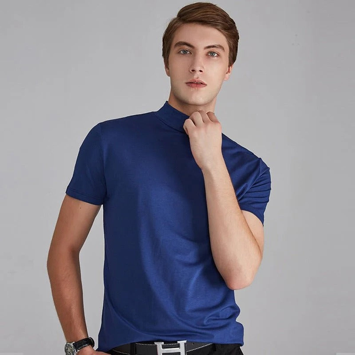 Relaxed Cotton Button-Up Shirt with Tailored Fit and Short Sleeves