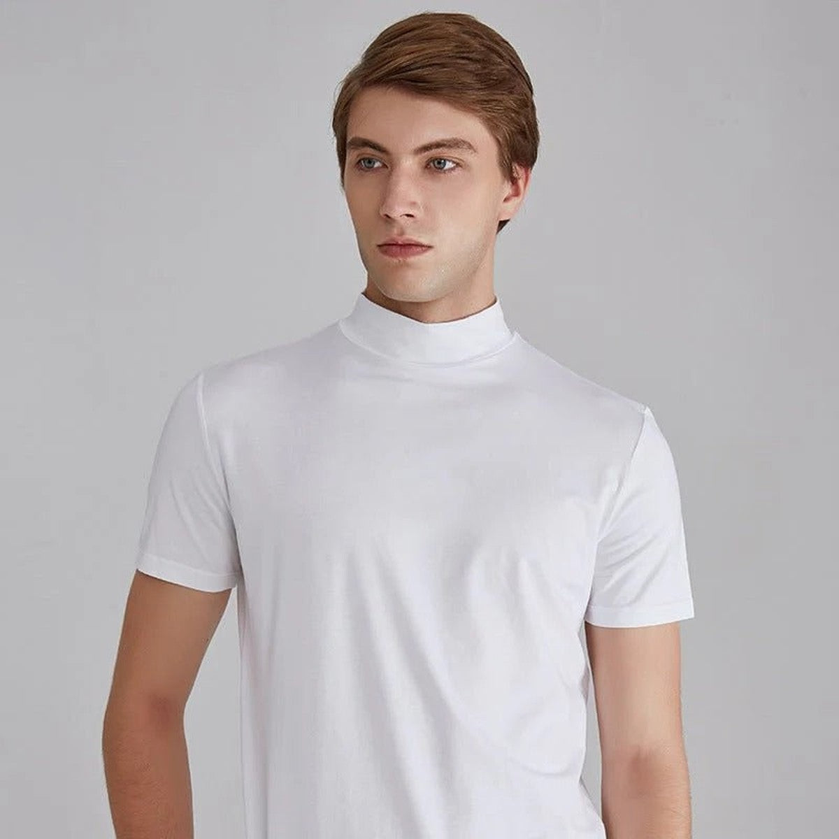 Relaxed Cotton Button-Up Shirt with Tailored Fit and Short Sleeves