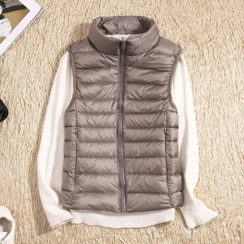 Women's Lightweight Puffer Vest with Full-Length Zip and Quilted Silhouette