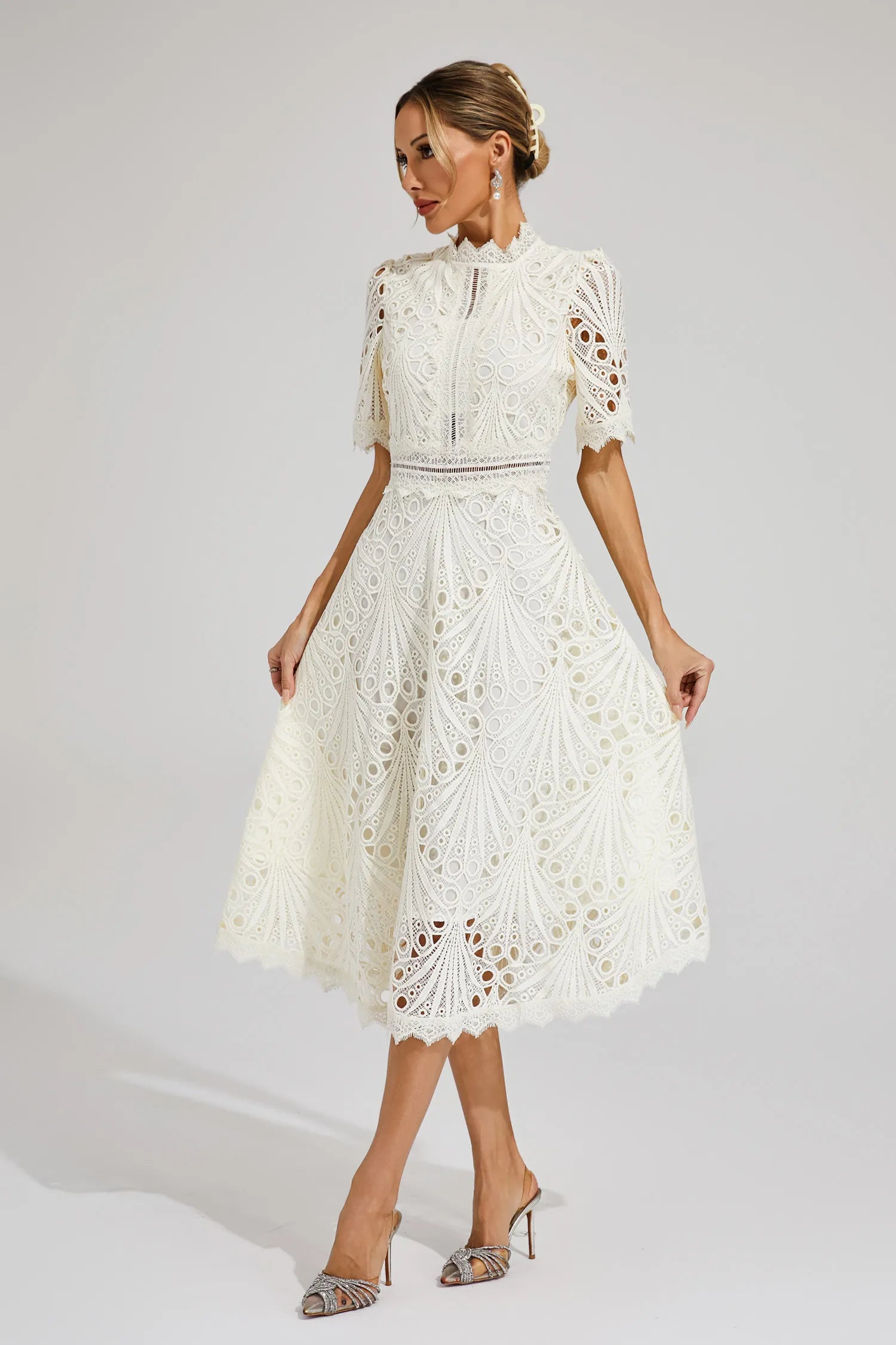 Lexi | Elegant Lace Midi Dress for Women - Image 1