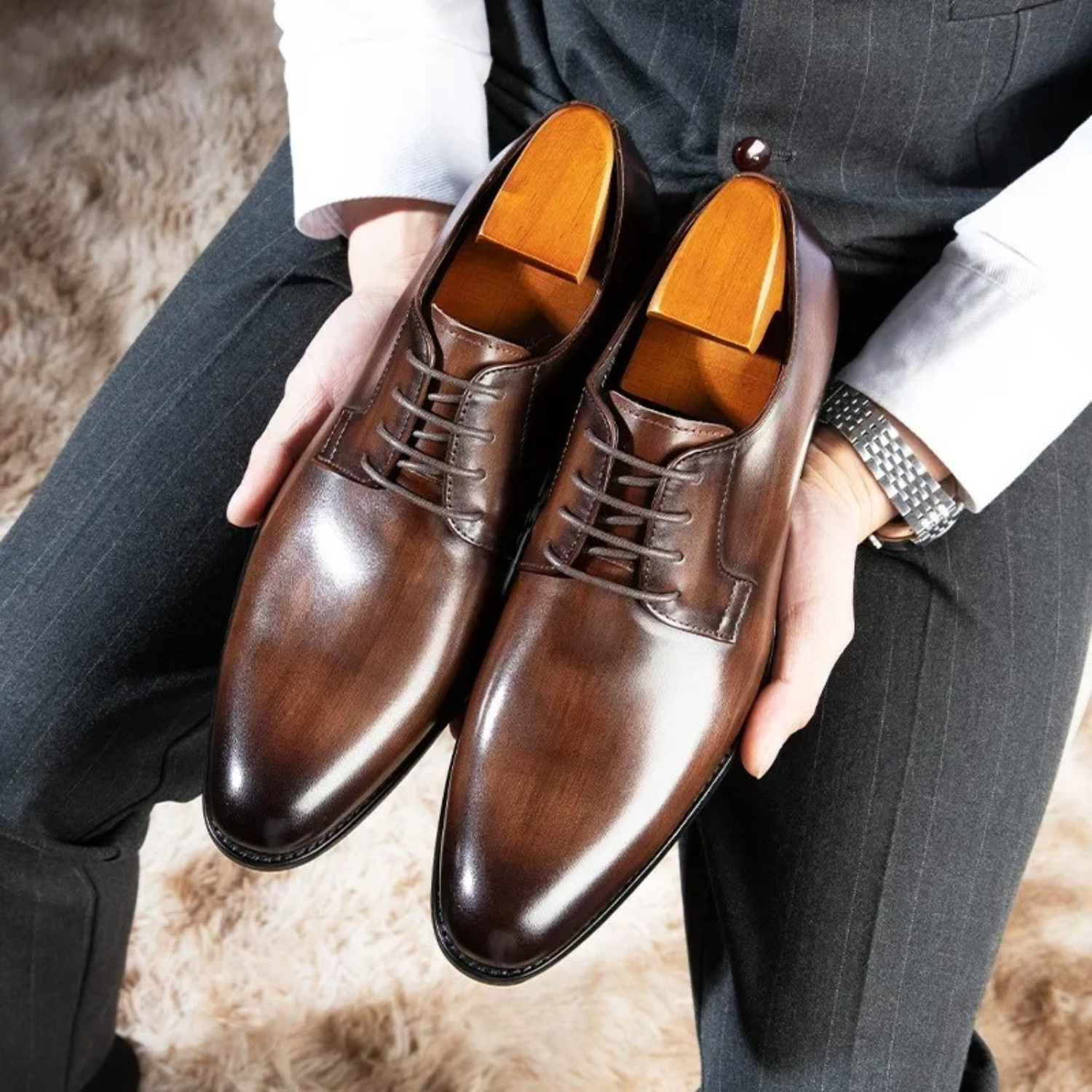 Men's Oxford Dress Shoes with Lace-Up Closure and All-Season Comfort, Polished Leather Finish