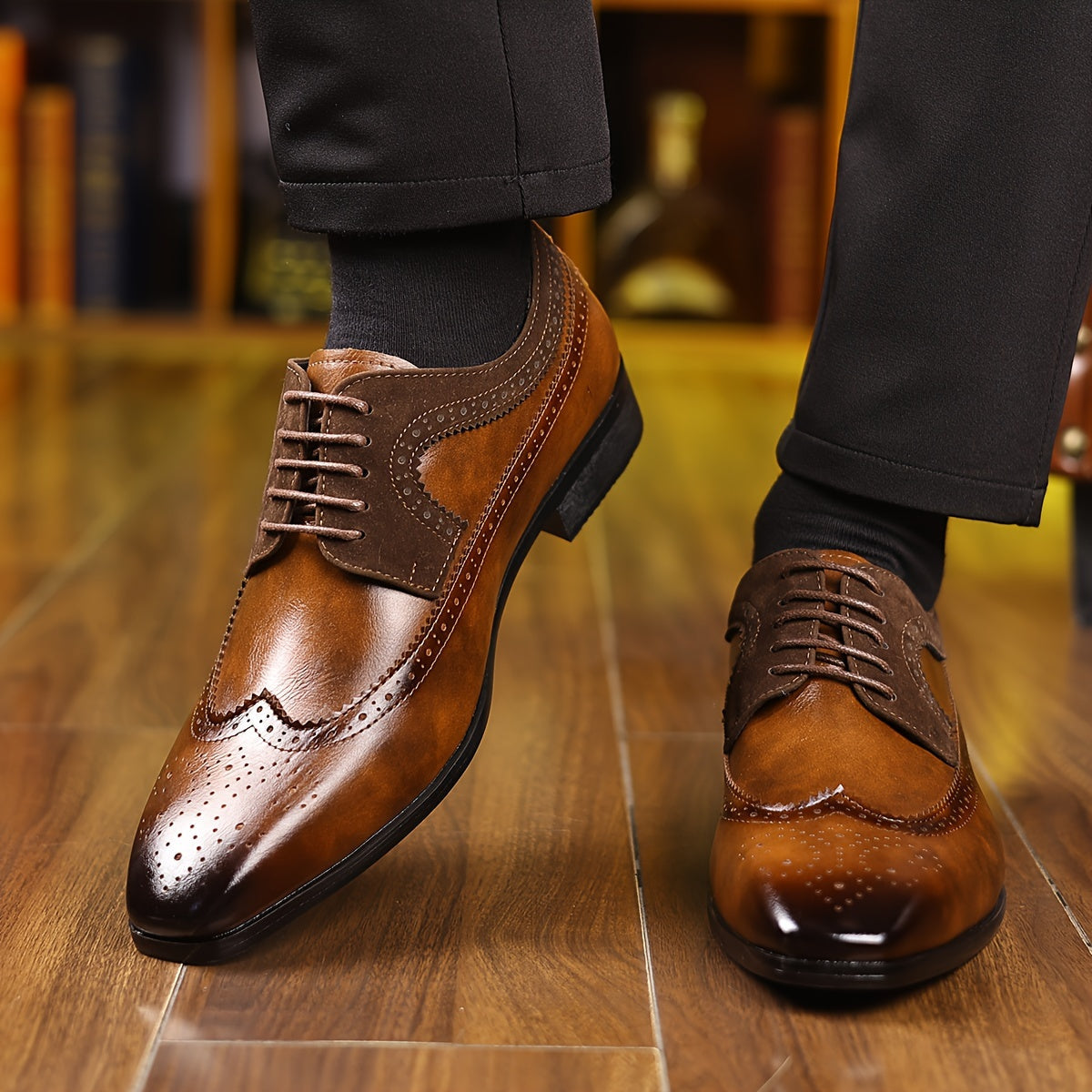 Two-Tone Brogue Oxford Shoes with Wingtip Perforations for Formal Wear