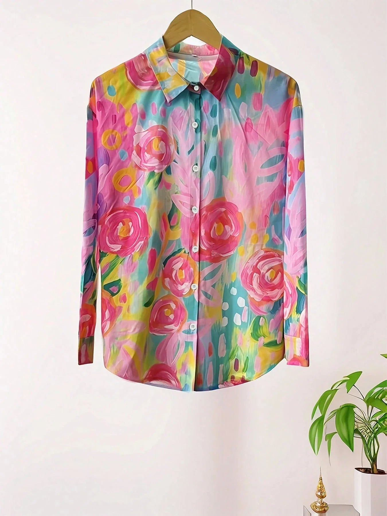 Relaxed Fit Blouse with Vibrant All-Over Print and Long Sleeves