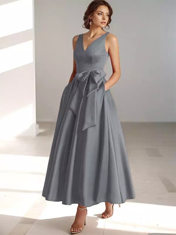 Women's A-Line Midi Dress with V-Neckline and Structured Bow Waist