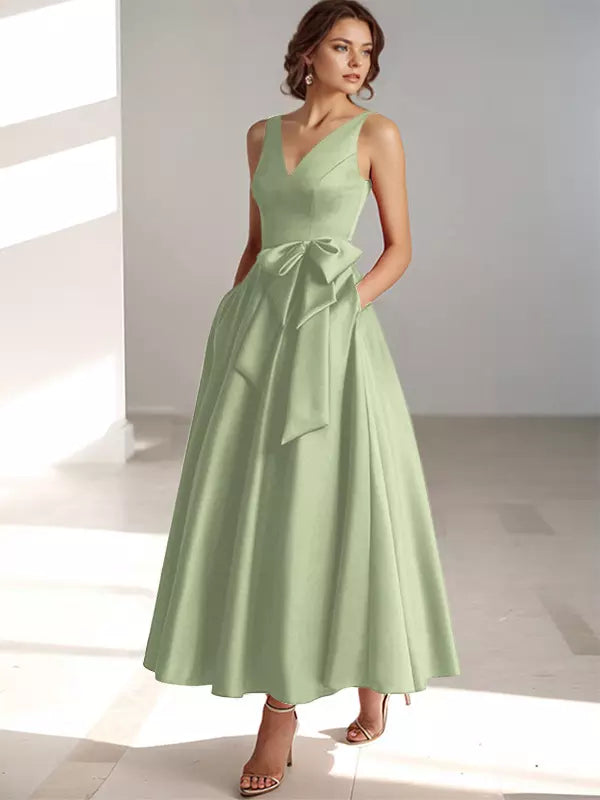 Women's A-Line Midi Dress with V-Neckline and Structured Bow Waist