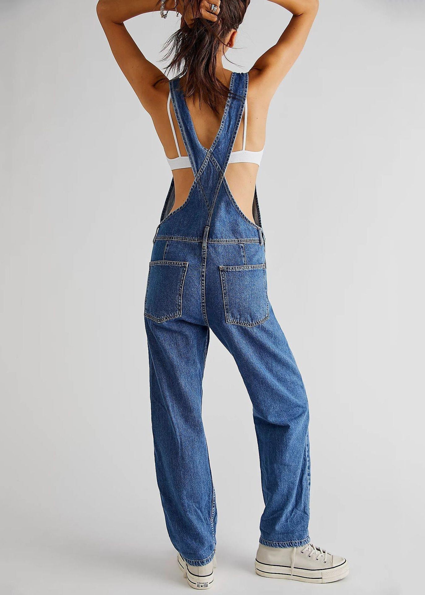Straight-Leg Jumpsuit for Women with Relaxed Fit and Versatile Design