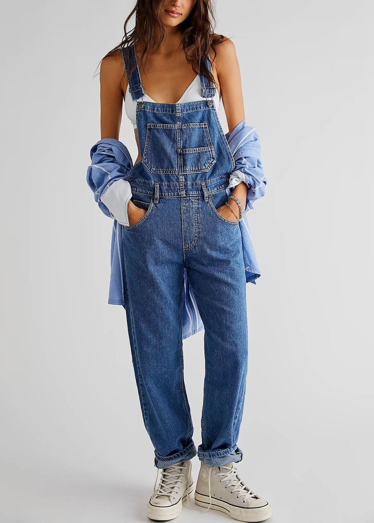 Straight-Leg Jumpsuit for Women with Relaxed Fit and Versatile Design