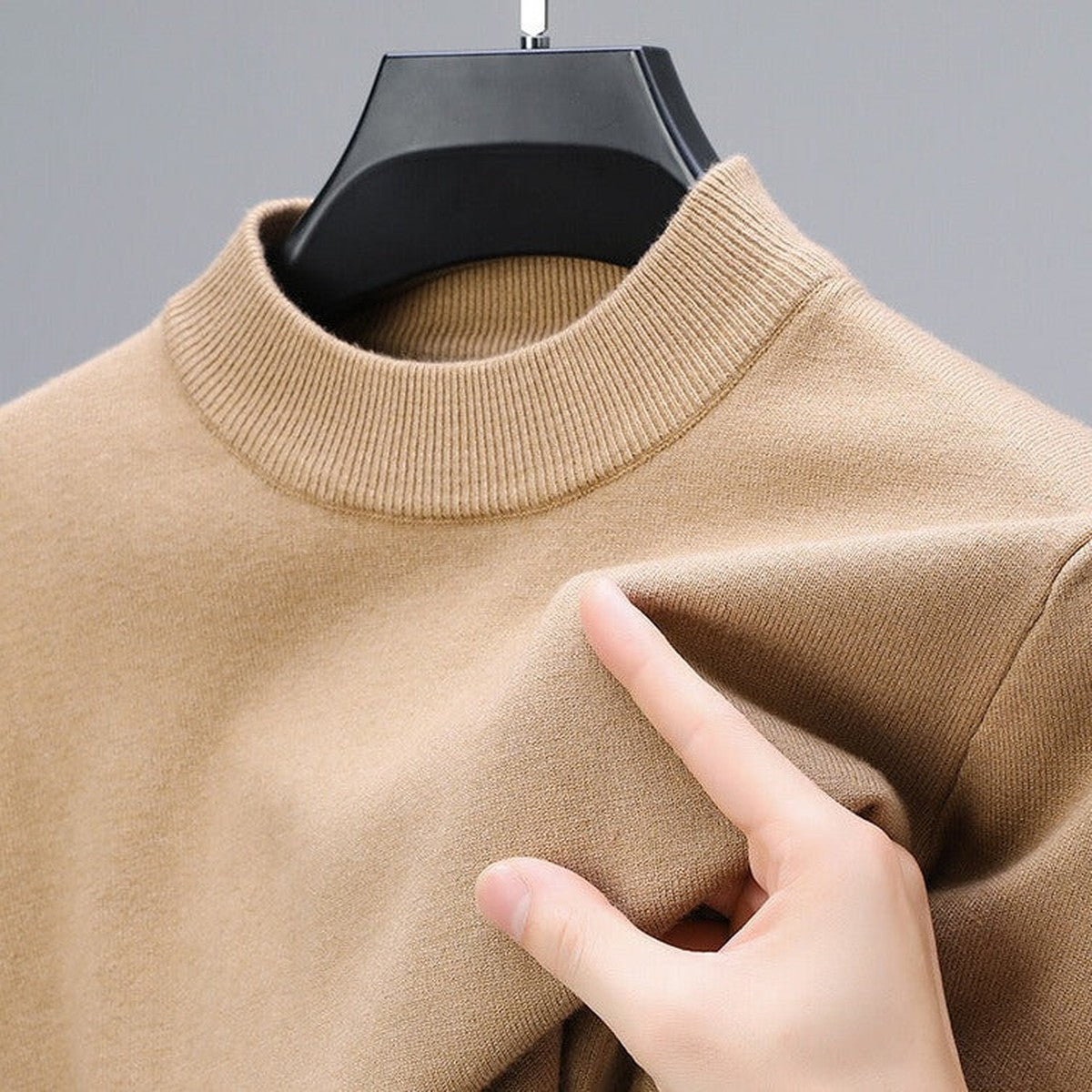 Warm Knitted Cashmere Crew Neck Pullover Sweater with Ribbed Hem for Men