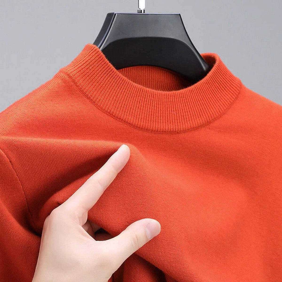 Warm Knitted Cashmere Crew Neck Pullover Sweater with Ribbed Hem for Men