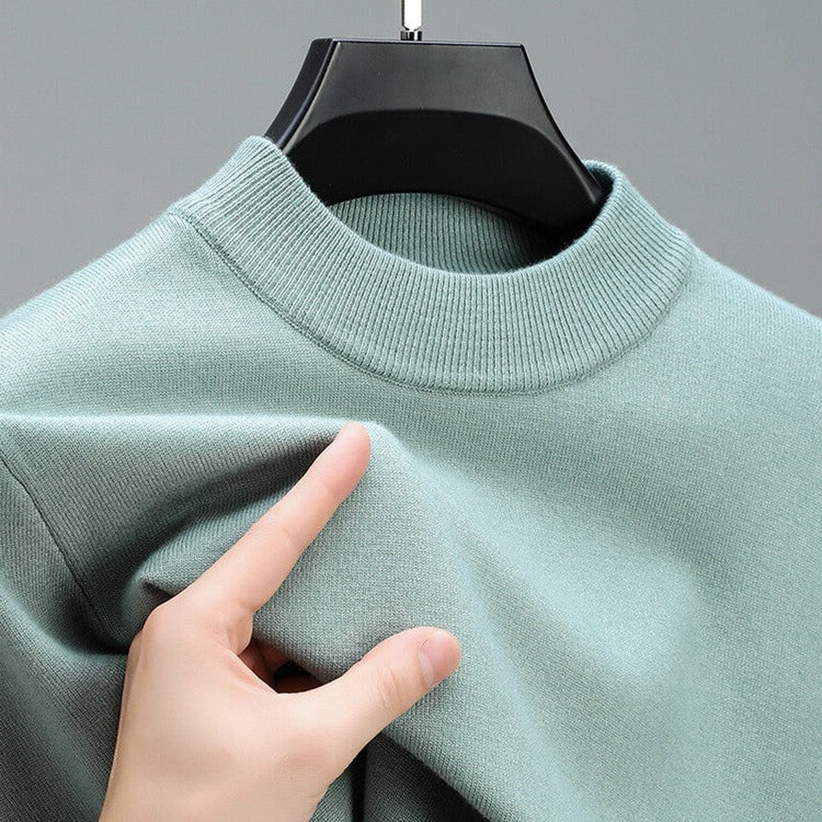 Warm Knitted Cashmere Crew Neck Pullover Sweater with Ribbed Hem for Men