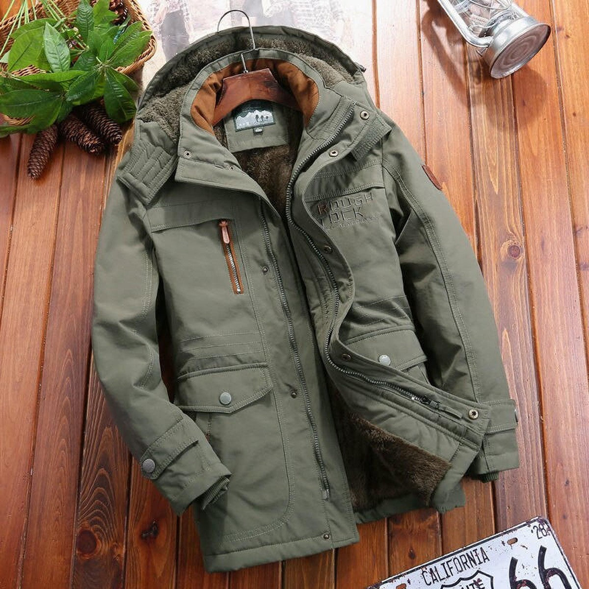 Warm Winter Tactical Fleece Coat with Multiple Cargo Pockets and Stand Collar