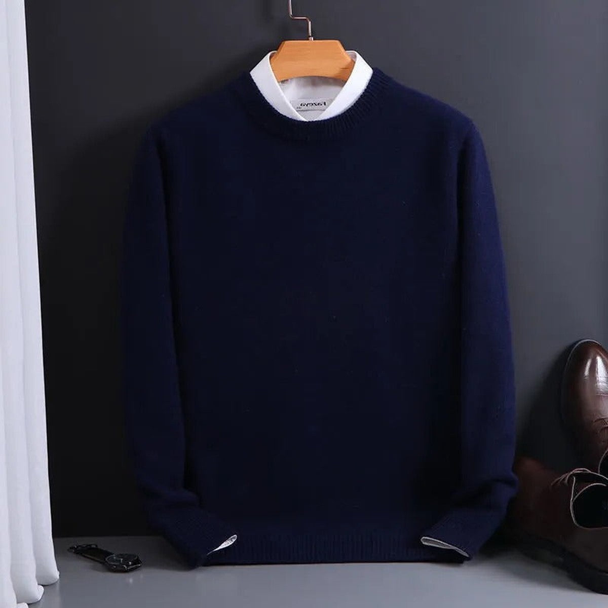 Classic Mens Crewneck Pullover Sweater with Ribbed Trim and Long Sleeves