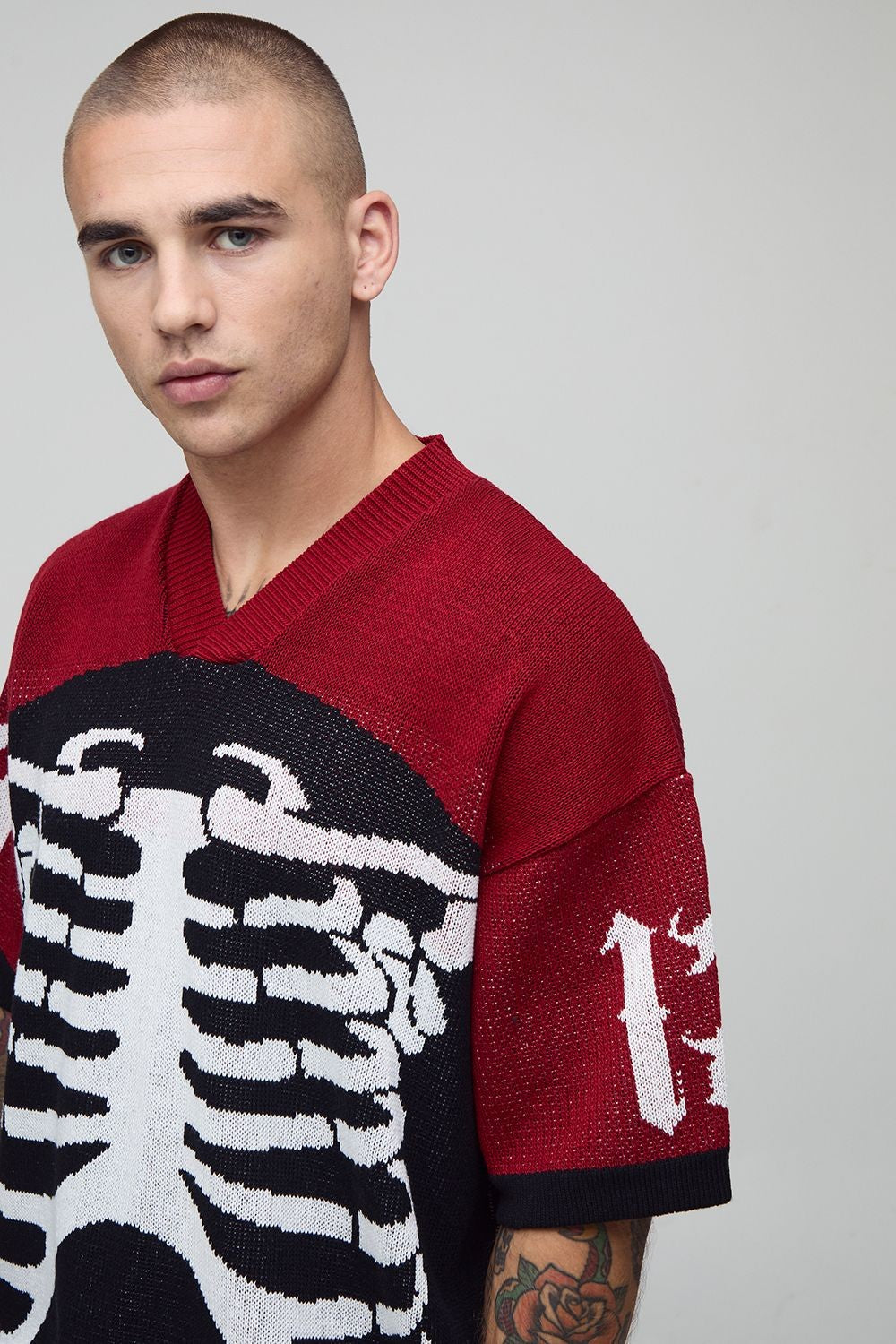 Long Sleeve Knitted Skeleton Jersey Top with Striped V Neck Detail