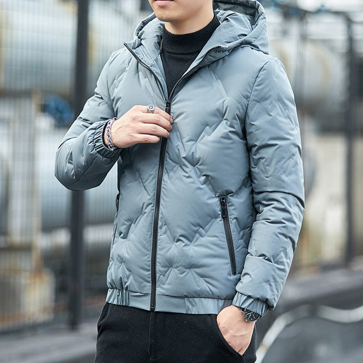 Men Lightweight Quilted Puffer Jacket with Stand Collar and Full Zip Closure