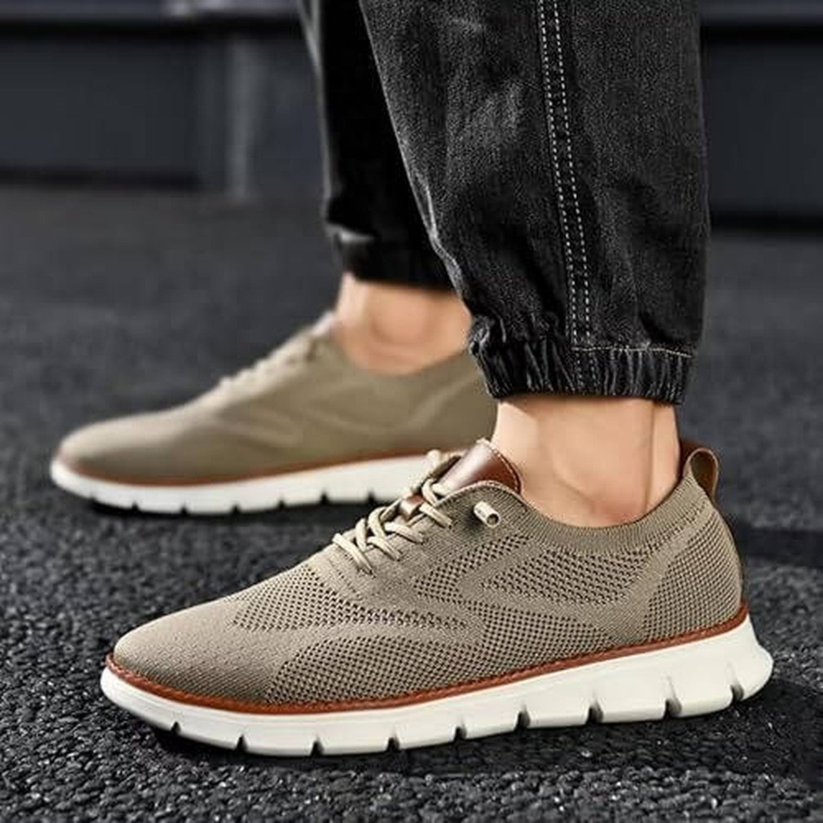 Men Casual Canvas Walking Shoes with Breathable Upper and Cushioned Sole