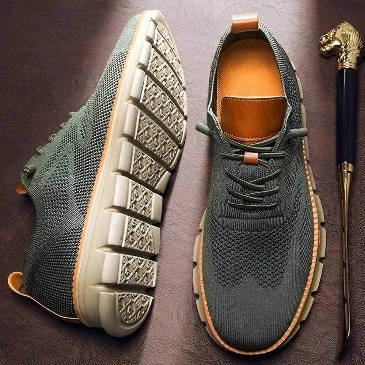 Men Casual Canvas Walking Shoes with Breathable Upper and Cushioned Sole