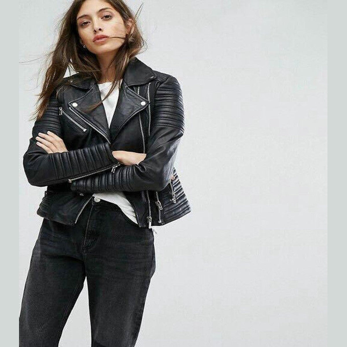 Vintage Brown Leather Aviator Jacket with Warm Shearling Collar and Buckle Details