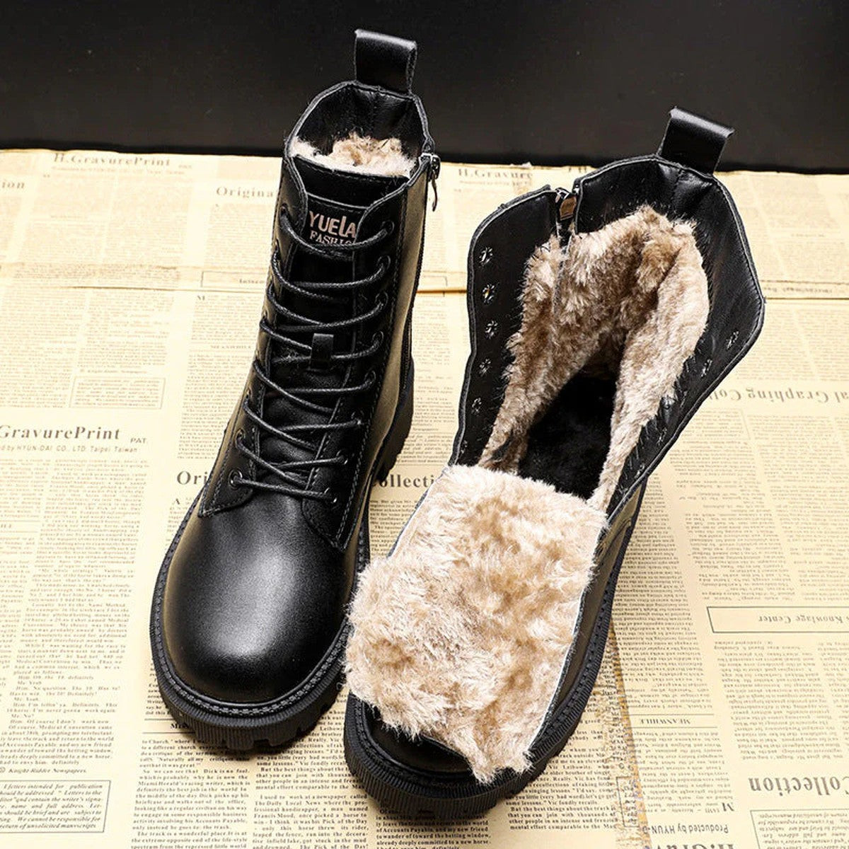Women Chunky Ankle Boots with Buckle Strap and Warm Fleece Lining