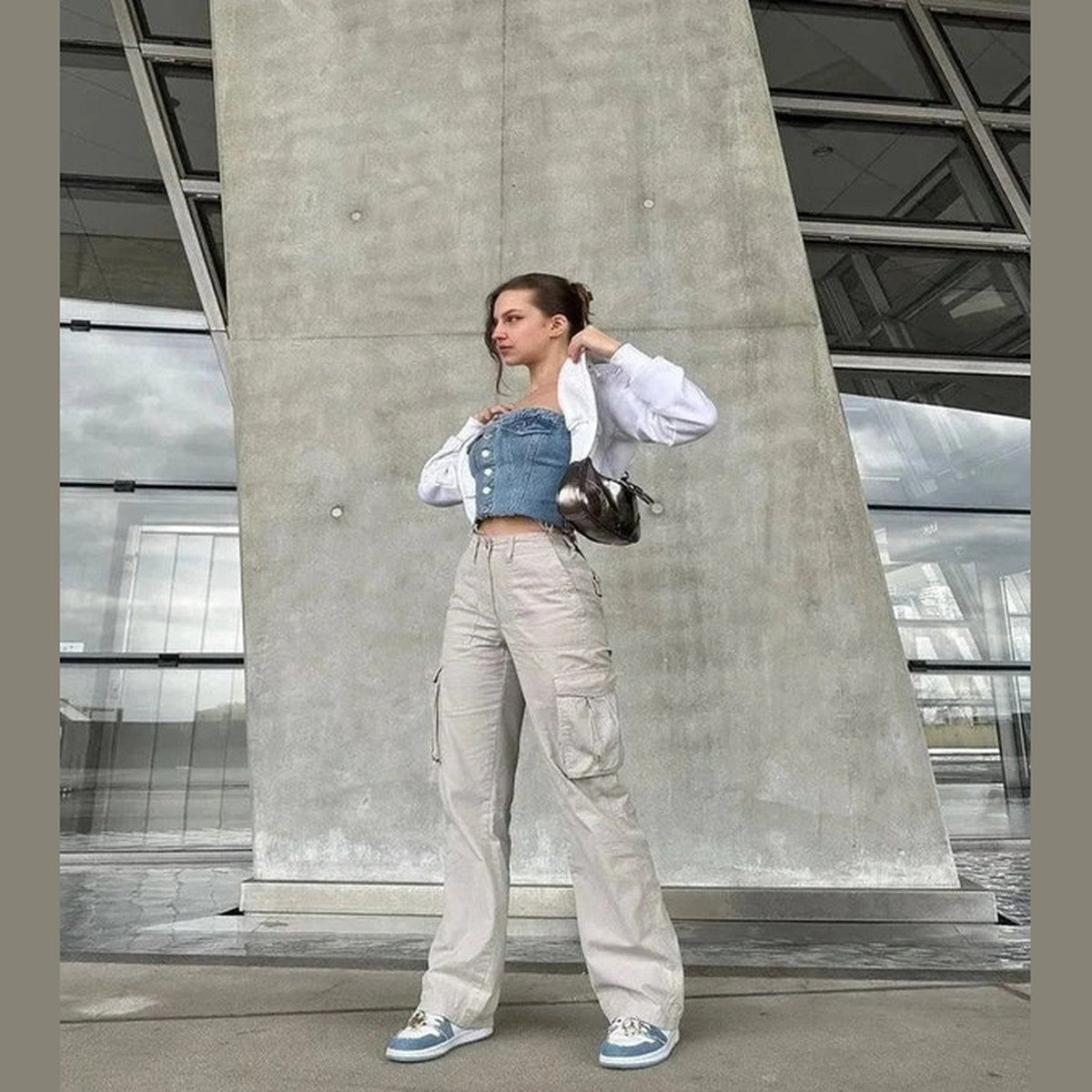 Relaxed Fit Utility Cargo Trousers with Multi Pockets and Adjustable Hem