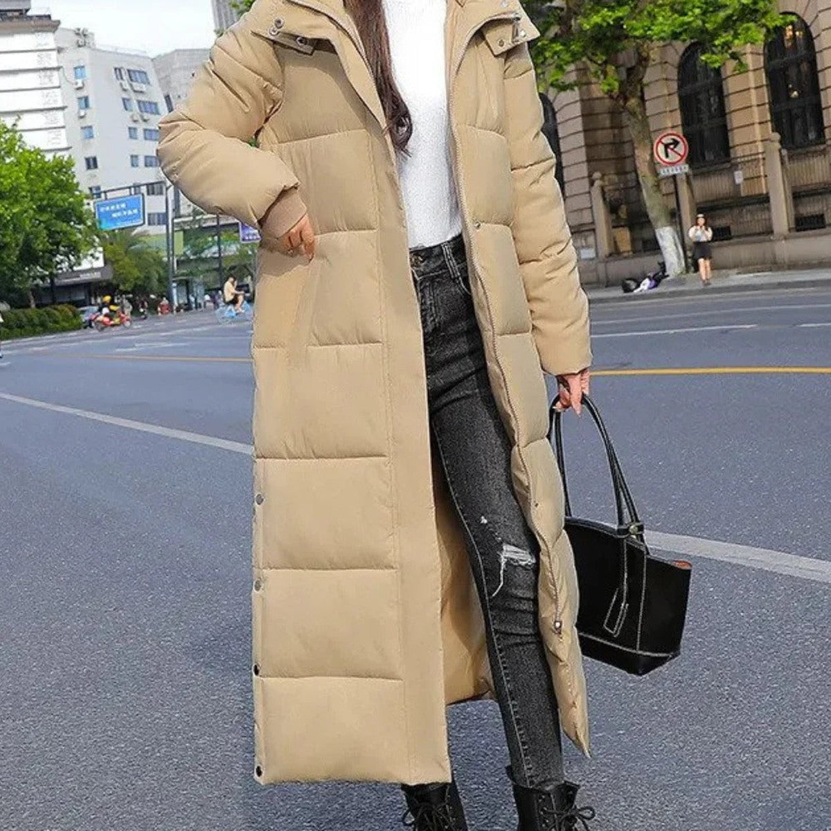 Women Warm Quilted Puffer Parka with Faux Fur Hood and Front Pockets