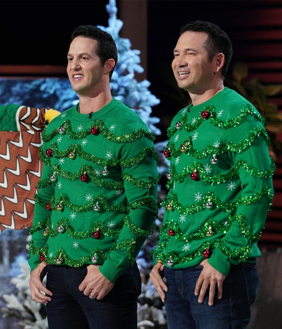 Pullover Christmas Sweater with Garland Design and Shiny Baubles