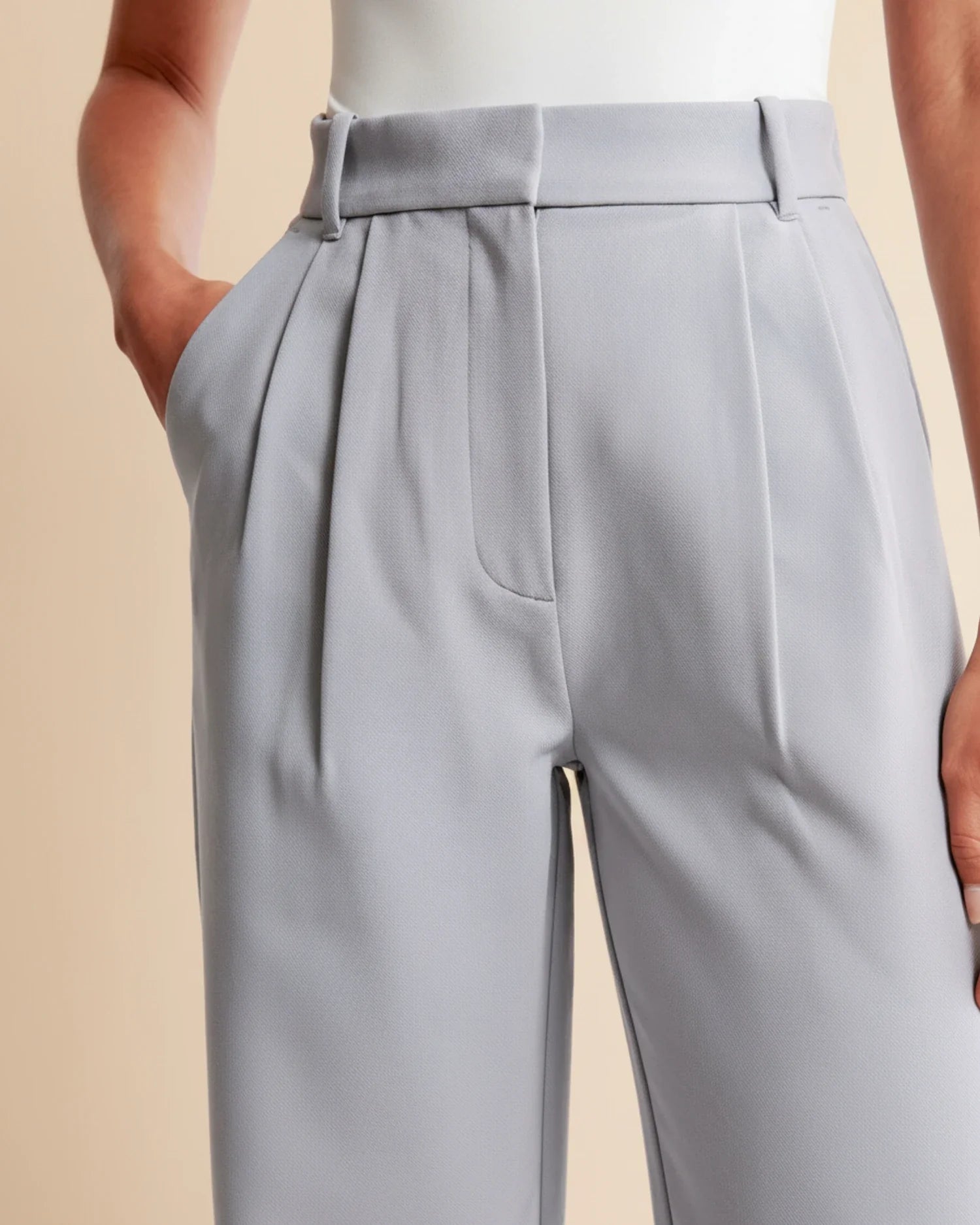 High Waist Pleated Trousers with Straight Leg and Rayon Blend, Machine Washable