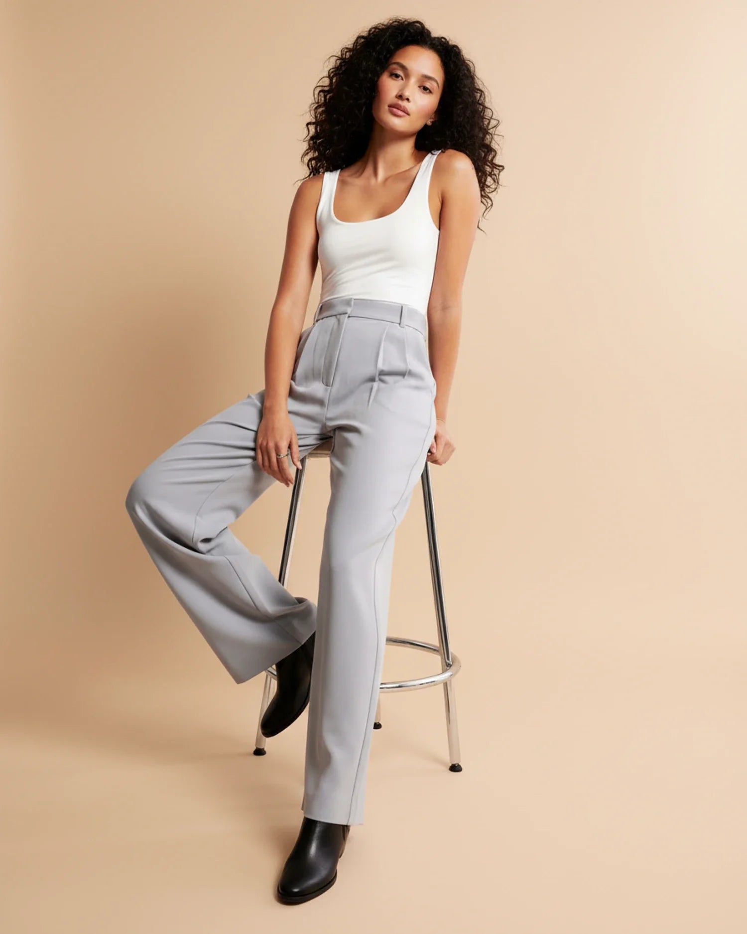High Waist Pleated Trousers with Straight Leg and Rayon Blend, Machine Washable